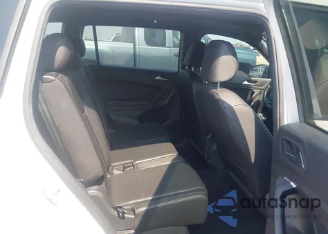 2019 Volkswagen Tiguan 2.0T Se/2.0T Sel/2.0T Sel R-Line/2.0T Sel R-Line Black z USA, uszkodzony, nr VIN 3VV3B7AXXKM078363